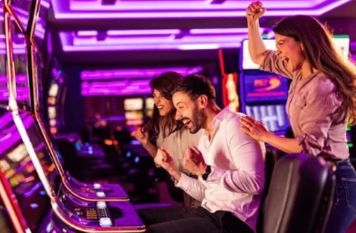 Filipino players enjoying mobile sports betting on otsobet platform